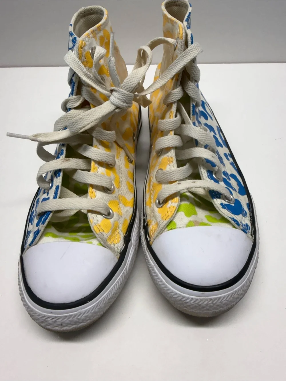 Converse eye catching